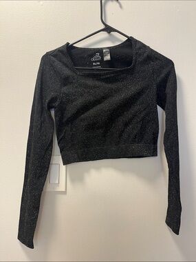 Closet Black Sparkle Long-Sleeve Cropped Top - Kids